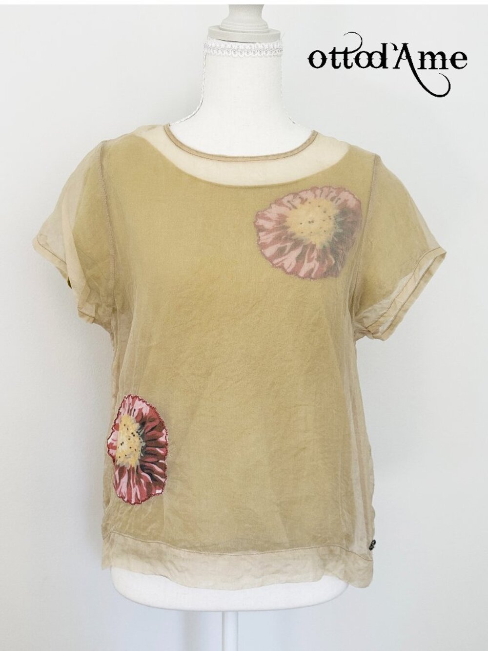 Ottod’Ame Italian Raw Silk Layered Floral Appliqué Top – Size US 6 – Tan